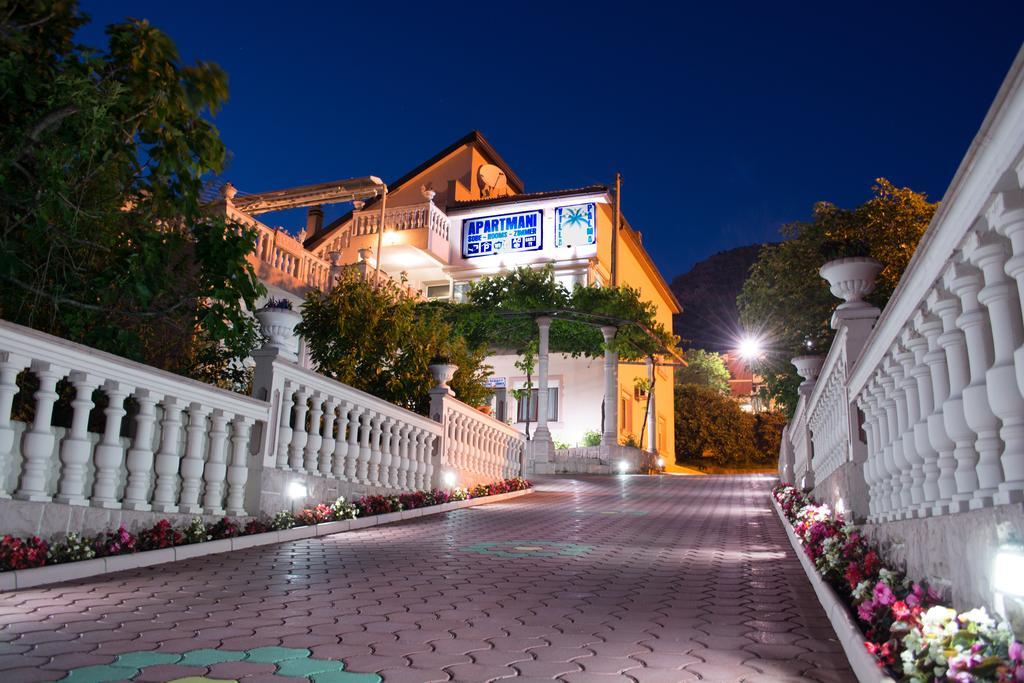 Villa Palma Guesthouse Mostar Esterno foto